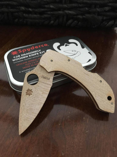 122 Spyderco Dragonfly Wooden Kit фото 14